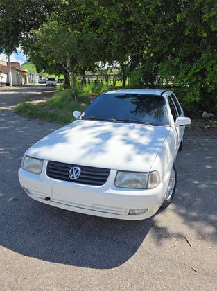 VOLKSWAGEN SANTANA 1.8 MI 8V ÁLCOOL 4P MANUAL